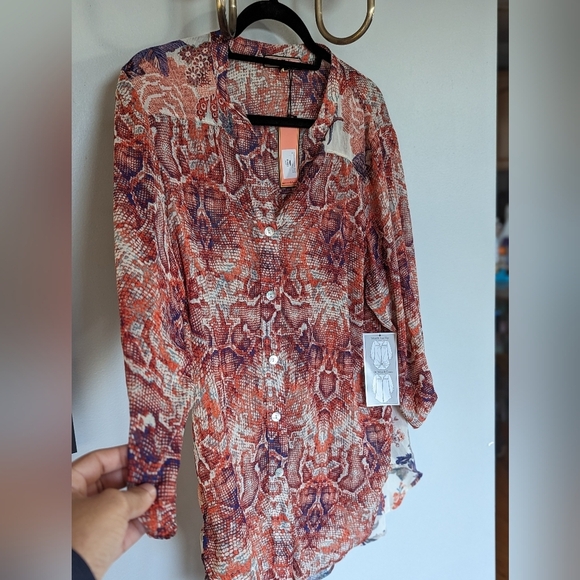 Olive Hill tie up blouse - Picture 2 of 8